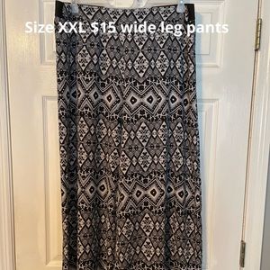 Wide leg printed pants